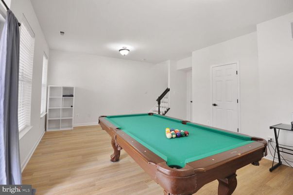 Billiard Table, Game Room, Interior, Wood Texture Flooring