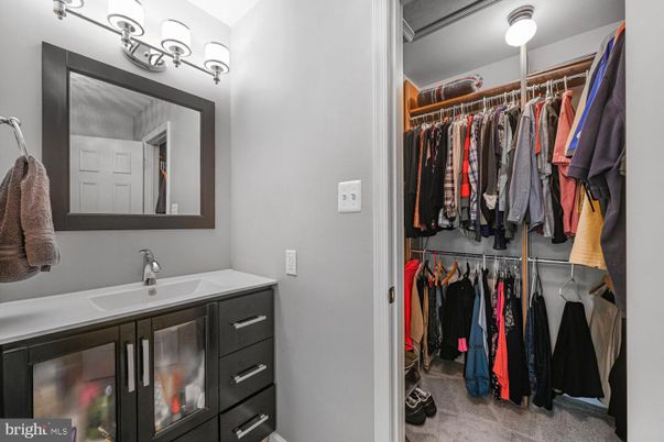 Interior, Walk-in Closets