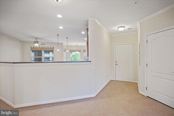Empty room, Interior, Pendant Lights, Recessed Lighting
