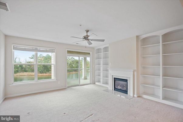 Empty room, Fireplace, Interior
