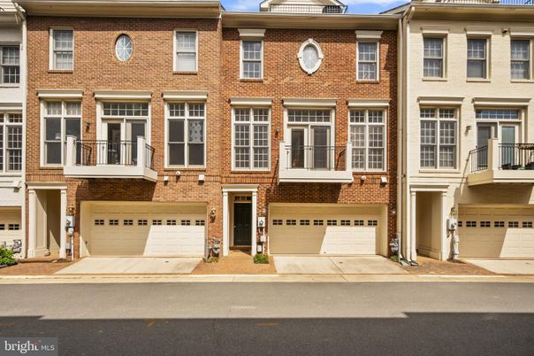 Attached, Exterior, Facade, Brick Facade, Rowhouse