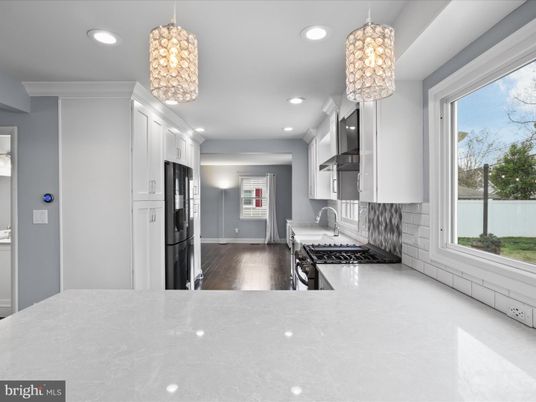 Chandelier, Interior, Kitchen, Pendant Lights, Recessed Lighting, Wood Texture Flooring