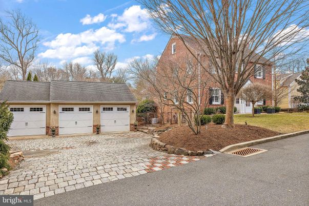 Detached Garage, Exterior, Facade, Cape Cod