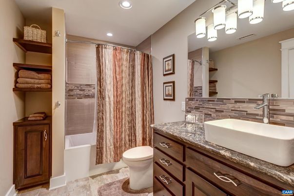 Bathroom, Interior, Recessed Lighting