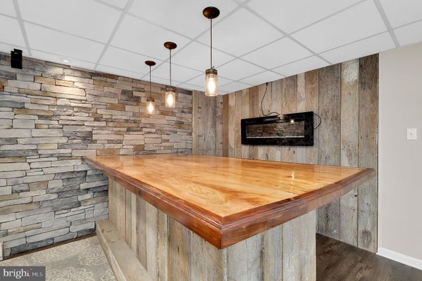 Interior, Pendant Lights, Recessed Lighting, Stone Walls, Wooden Walls