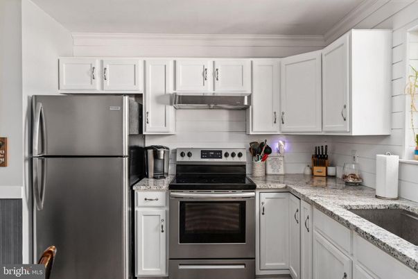 Interior, Kitchen, Stainless Steel Appliances