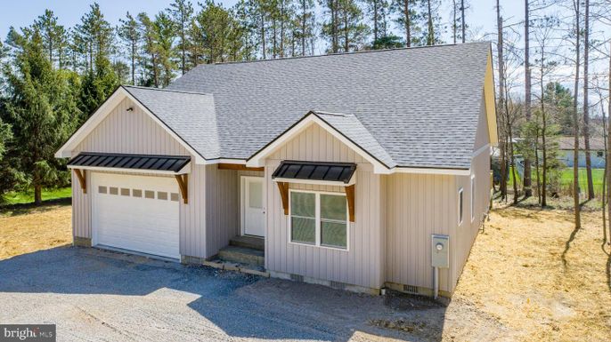 Attached, Detached Garage, Exterior, Facade, None