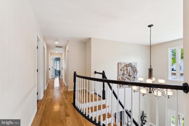 Interior, Pendant Lights, Recessed Lighting, Wood Texture Flooring