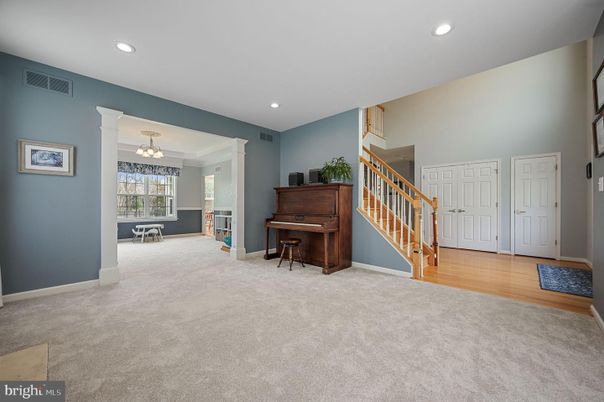 Interior, Piano, Recessed Lighting, Wood Texture Flooring