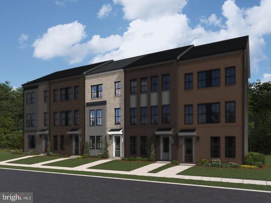 Exterior, Facade, Rowhouse
