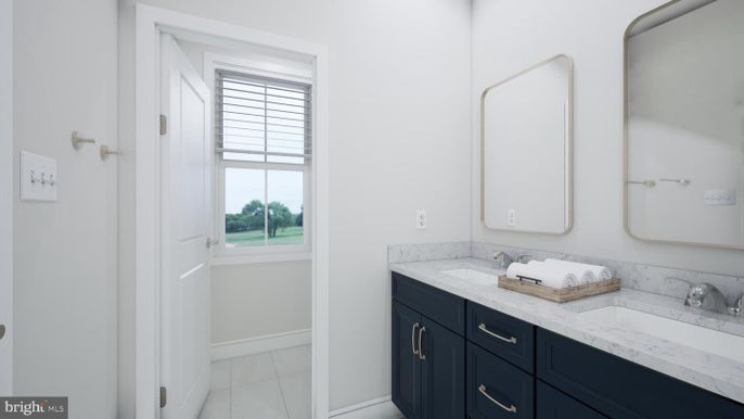 Bathroom, Dual Sink Vanities, Interior