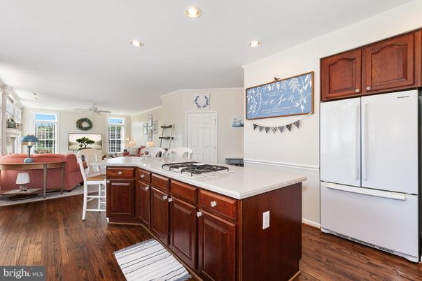 Interior, Kitchen, Living room, Recessed Lighting, Wood Texture Flooring