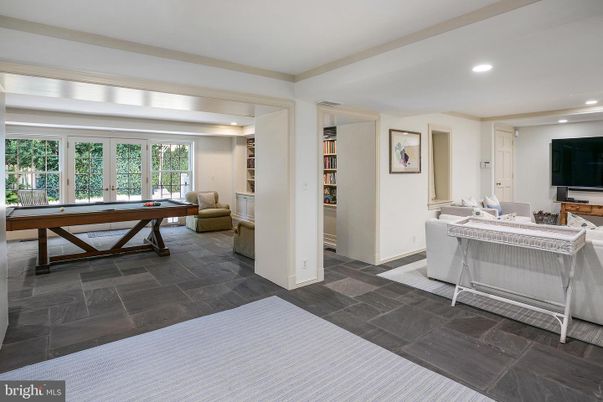 Billiard Table, Game Room, Interior, Recessed Lighting