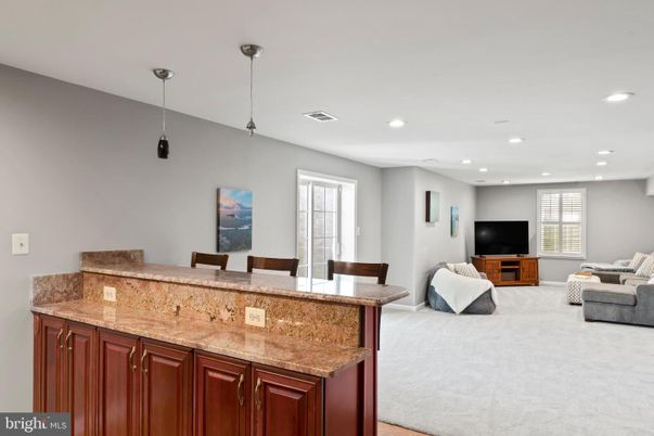 Interior, Living room, Pendant Lights, Recessed Lighting