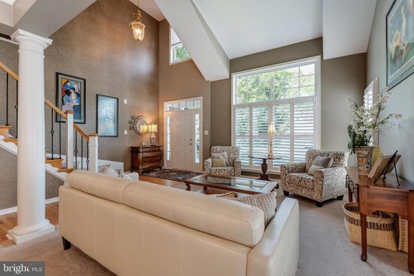 Interior, Living room, Pendant Lights