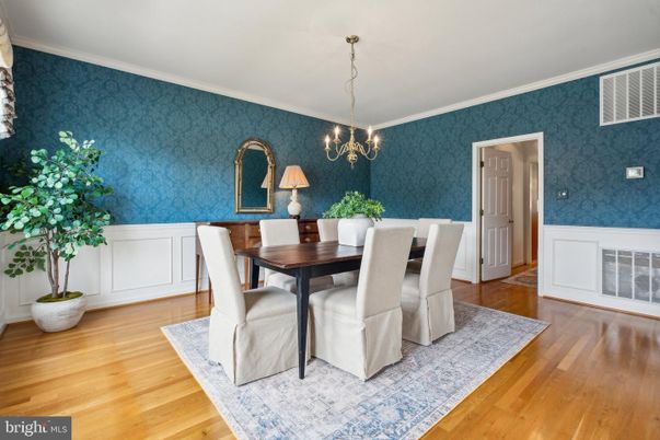 Chandelier, Dining room, Interior, Pendant Lights, Wood Texture Flooring