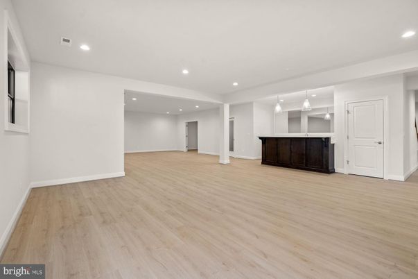 Empty room, Interior, Pendant Lights, Recessed Lighting, Wood Texture Flooring
