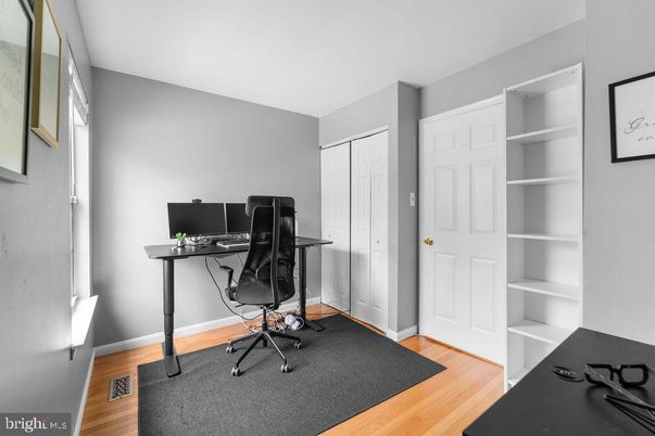 DE Listing image placeholder