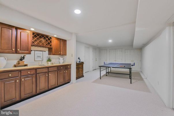 Game Room, Interior, Recessed Lighting