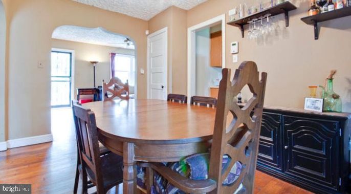 Dining room, Interior, Wood Texture Flooring