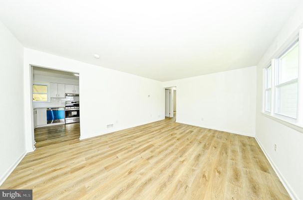 Empty room, Interior, Kitchen, Wood Texture Flooring