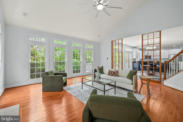 Dining room, Interior, Living room, Pendant Lights, Recessed Lighting, Wood Texture Flooring
