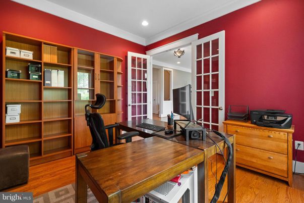 Home Office, Interior, Recessed Lighting, Wood Texture Flooring