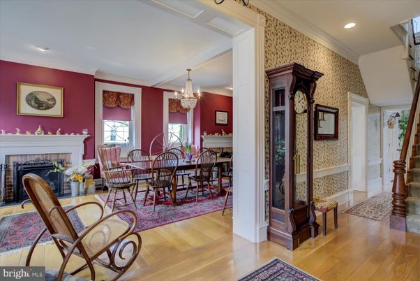 Chandelier, Dining room, Fireplace, Interior, Recessed Lighting, Wood Texture Flooring