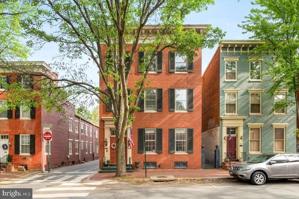 Exterior, Facade, Brick Facade, Rowhouse