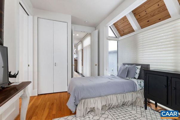 Bedroom, Interior, Recessed Lighting, Wooden Ceilings, Wood Texture Flooring