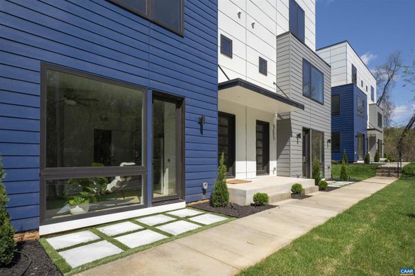 Exterior, Facade, None