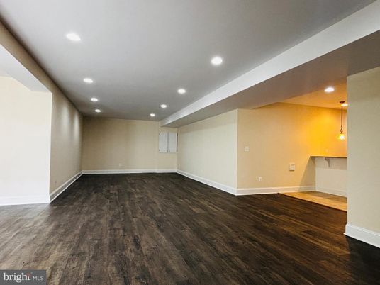 Empty room, Interior, Pendant Lights, Recessed Lighting, Wood Texture Flooring