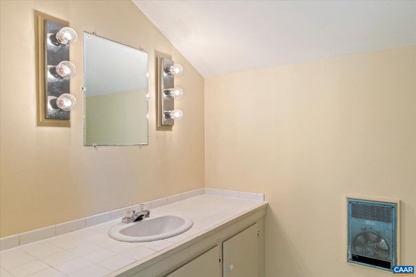 Bathroom, Interior, Tile Countertops