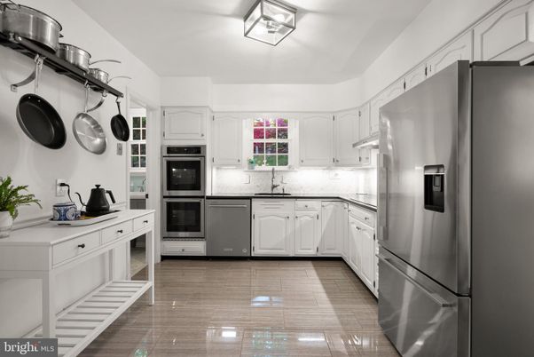 Interior, Kitchen, Stainless Steel Appliances