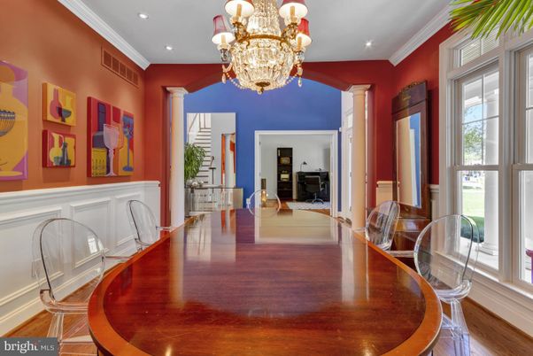 Chandelier, Dining room, Interior, Recessed Lighting, Wood Texture Flooring