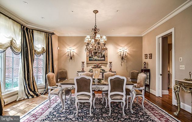 Chandelier, Dining room, Interior, Recessed Lighting, Wood Texture Flooring