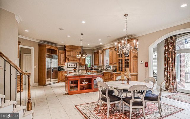 Chandelier, Dining room, Interior, Kitchen, Pendant Lights, Recessed Lighting, Stainless Steel Appliances