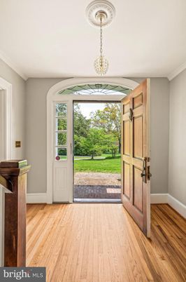 Chandelier, Interior, Wood Texture Flooring