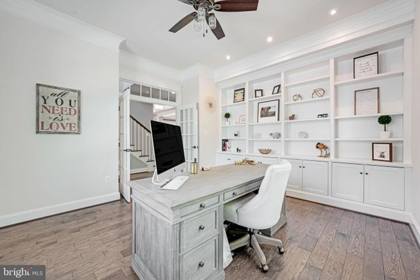 Home Office, Interior, Recessed Lighting, Wood Texture Flooring