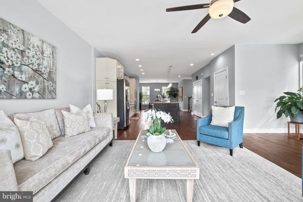 Interior, Kitchen, Living room, Pendant Lights, Recessed Lighting, Stainless Steel Appliances, Wood Texture Flooring
