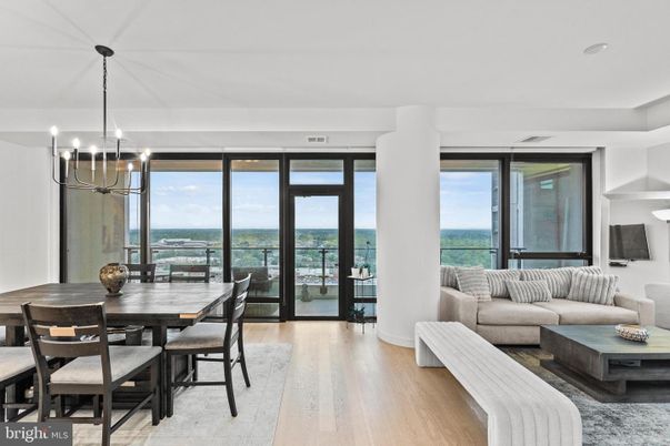 Dining room, Interior, Living room, Pendant Lights, Recessed Lighting, Water, Wood Texture Flooring