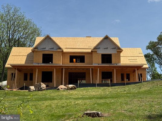 Backyard, Exterior, Facade, Farmhouse