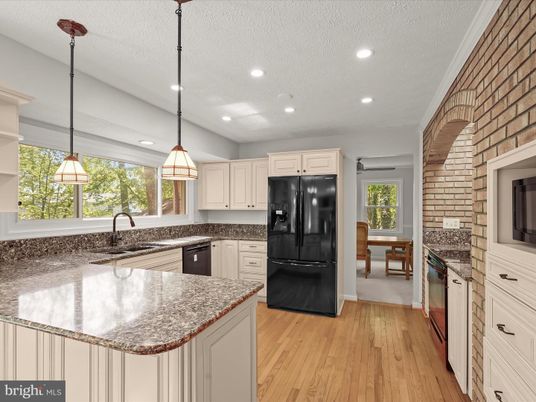 Interior, Kitchen, Pendant Lights, Recessed Lighting, Stone Walls, Wood Texture Flooring