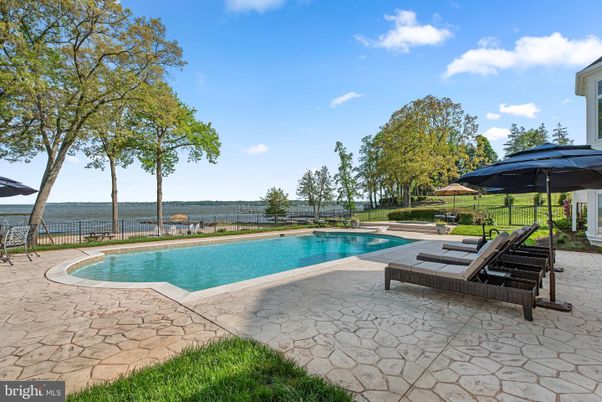 Exterior, Pool, Water