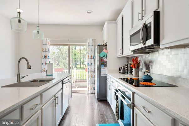 Interior, Kitchen, Pendant Lights, Recessed Lighting, Wood Texture Flooring