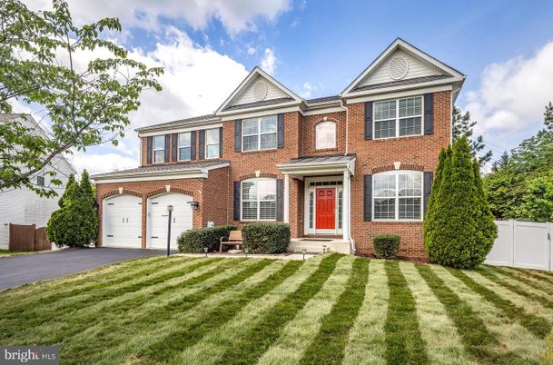 Attached, Exterior, Facade, Brick Facade, Brick Traditional