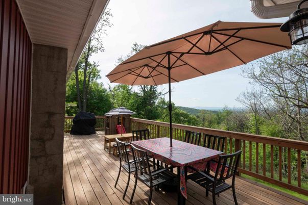 Exterior, Wood Texture Flooring