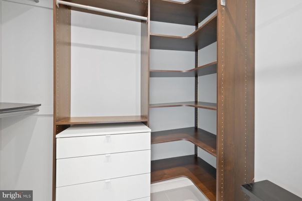 Interior, Walk-in Closets
