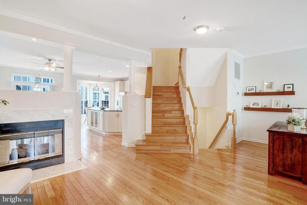 Fireplace, Interior, Kitchen, Pendant Lights, Recessed Lighting, Wood Texture Flooring