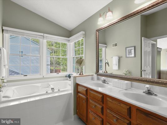 Bathroom, Dual Sink Vanities, Interior